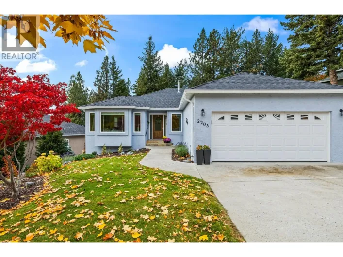 2205 Shannon Woods Place, West Kelowna