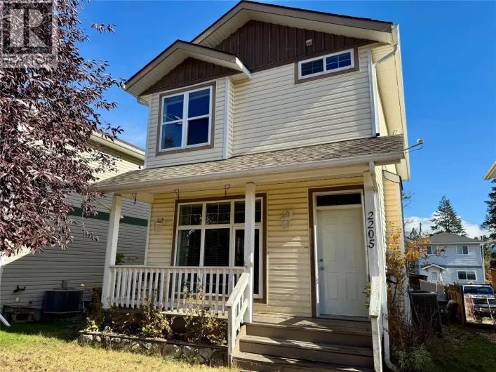 2205 WESTSIDE PARK Avenue, Invermere