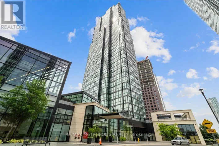 2206 - 2910 HIGHWAY 7 W, Vaughan