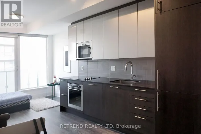Apartment for rent: 2206 - 403 CHURCH STREET, Toronto