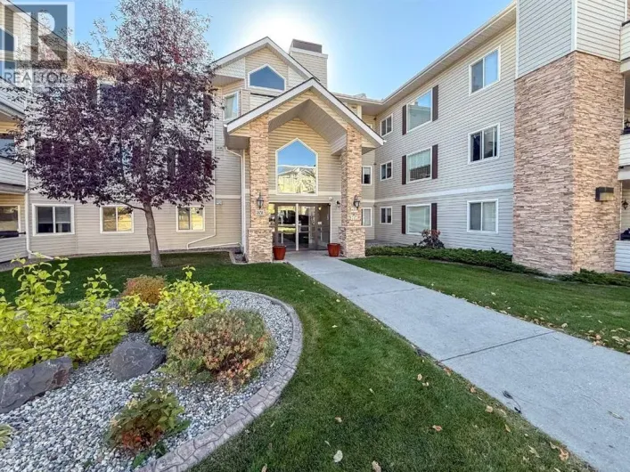 2206, 7451 Springbank Boulevard SW, Calgary