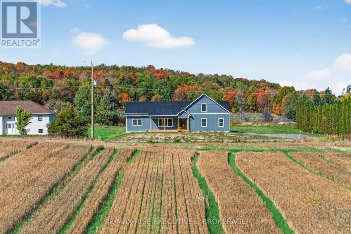 2206 SANDS ROAD, Frontenac