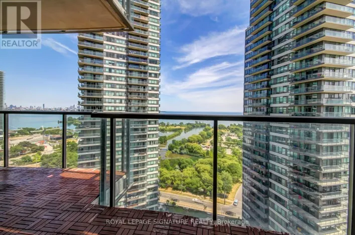 2207 - 15 LEGION ROAD S, Toronto