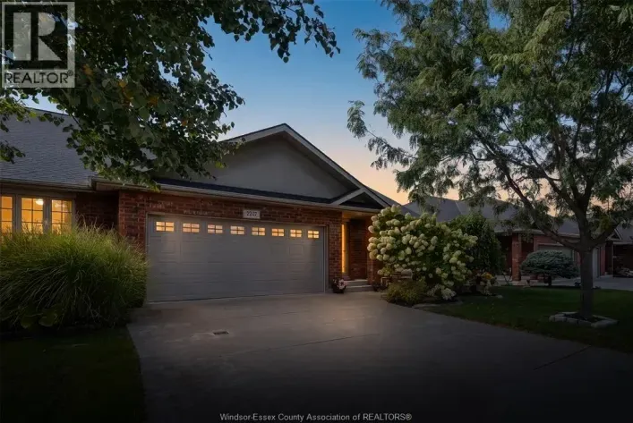 2207 KATELLA, Windsor