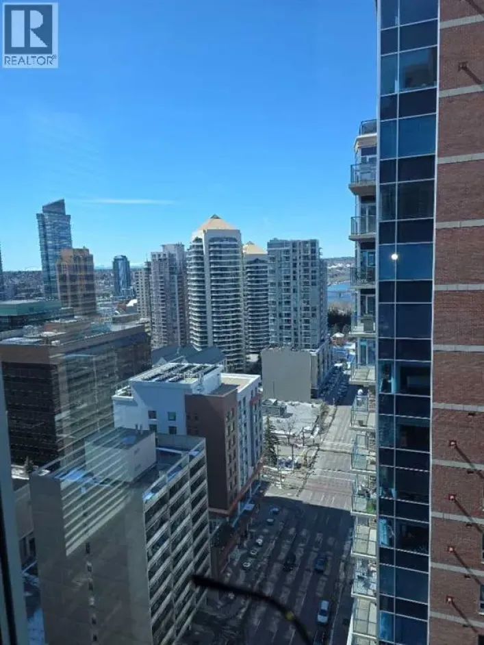 2208, 910 5 Avenue SW, Calgary