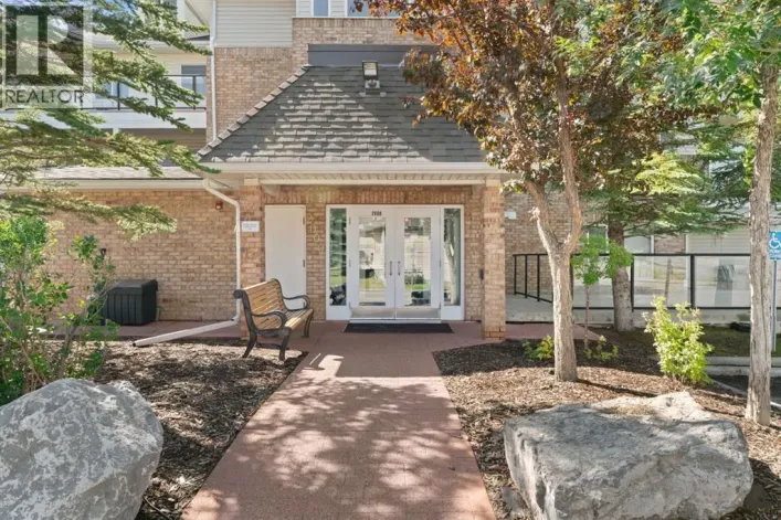 2209, 950 Arbour Lake Road NW, Calgary