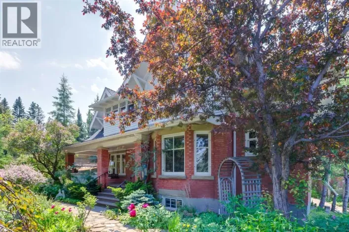 2209 Carleton Street SW, Calgary