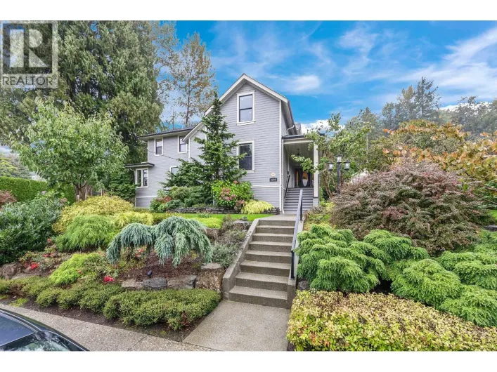 2209 ST. GEORGE STREET, Port Moody