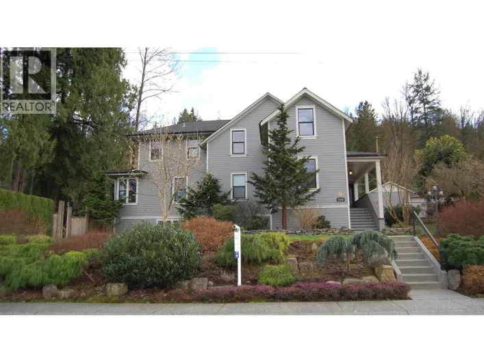 2209 ST. GEORGE STREET, Port Moody
