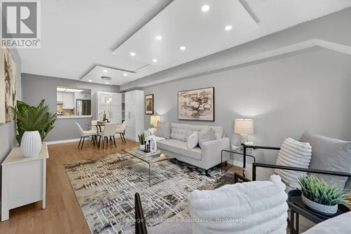 221 - 1001 CEDARGLEN GATE, Mississauga