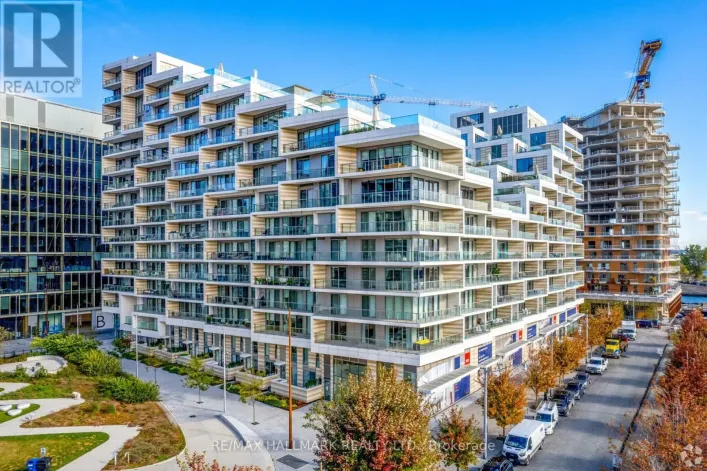 221 - 118 MERCHANTS WHARF, Toronto