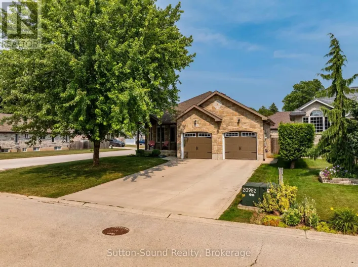 221 2ND AVENUE W, Owen Sound