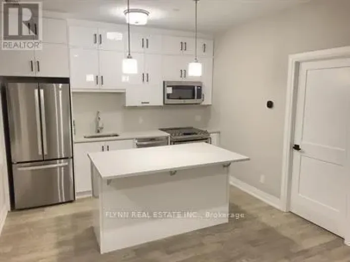 221 - 3265 CARDING MILL TRAIL, Oakville