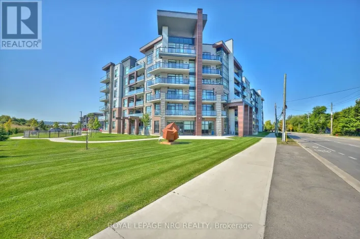 221 - 600 NORTH SERVICE ROAD, Hamilton