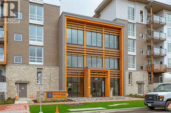 221 920 Reunion Ave, Langford