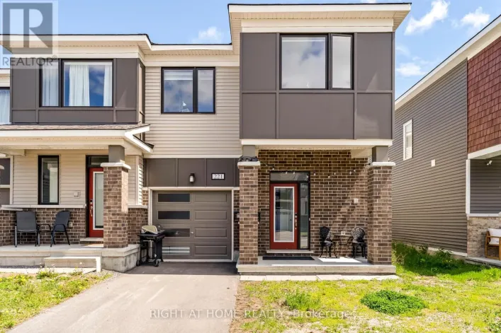 221 BILLRIAN CRESCENT, Ottawa
