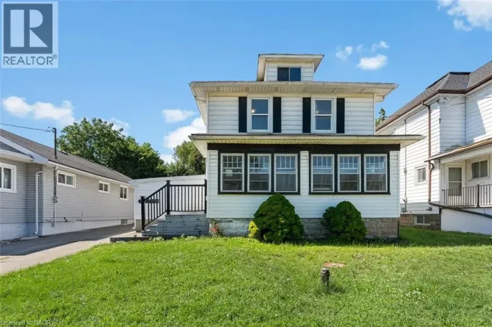 221 BOWEN Road, Fort Erie