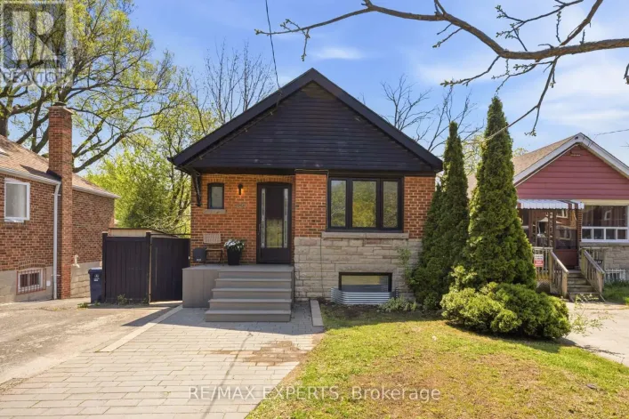 221 CLONMORE DRIVE, Toronto