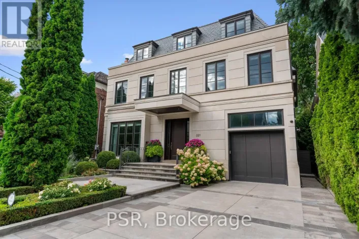 221 DUNVEGAN ROAD, Toronto