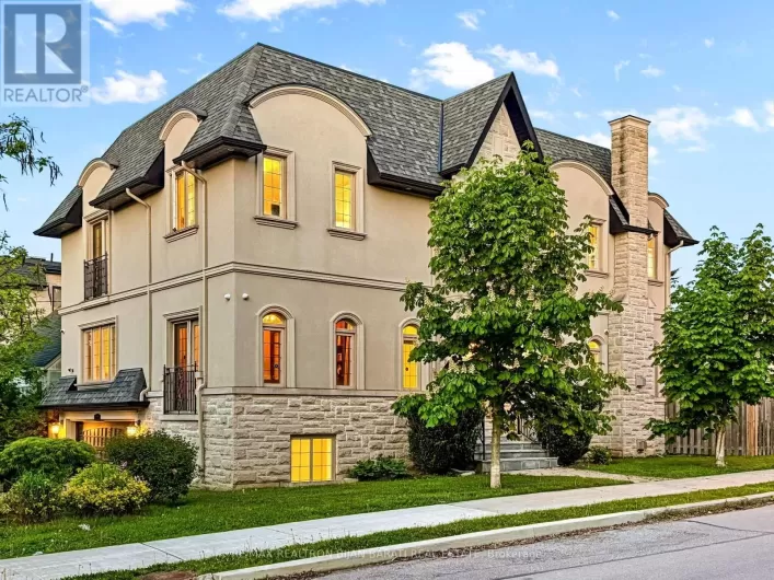 221 ELMWOOD AVENUE, Toronto