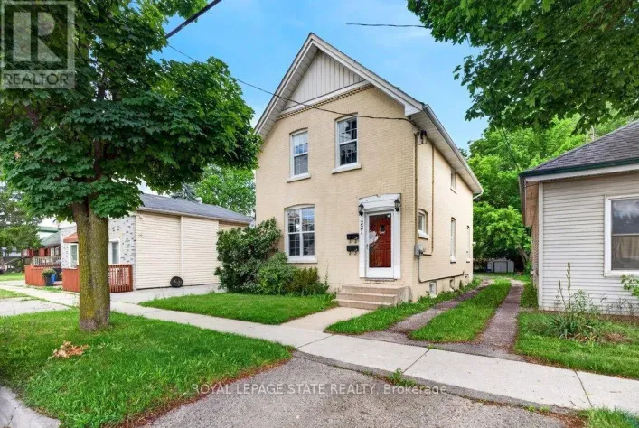 221 GRAND RIVER AVENUE, Brantford