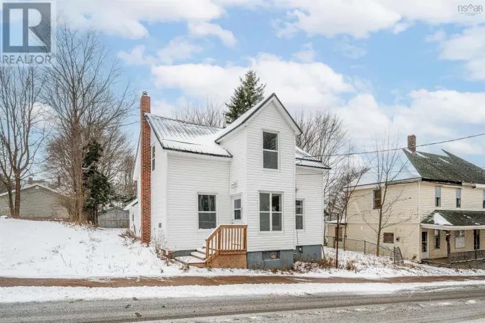 221 MacLean Street, New Glasgow
