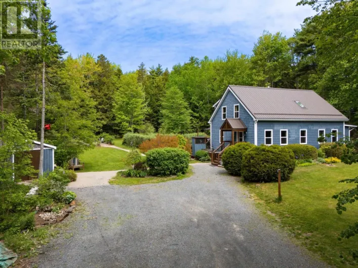 221 Naugler Road, Pine Grove