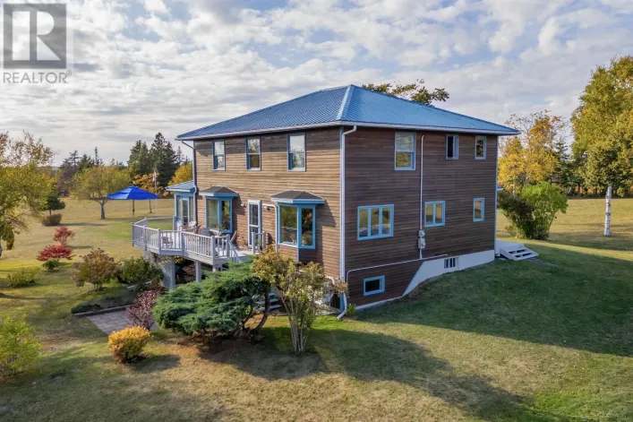 221 Pinette Road, Belfast