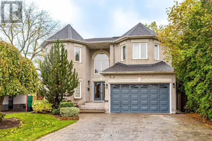 221 PLEASANT AVENUE, Toronto