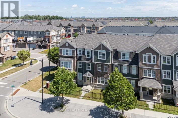 221 REMEMBRANCE ROAD E, Brampton