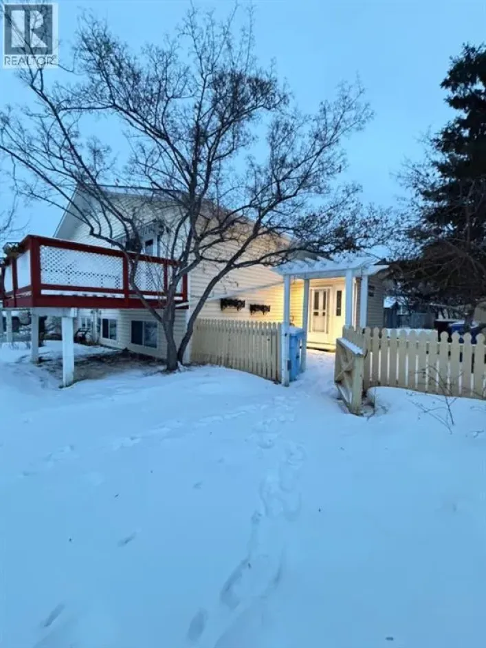 221 Ross Haven Drive, Fort McMurray