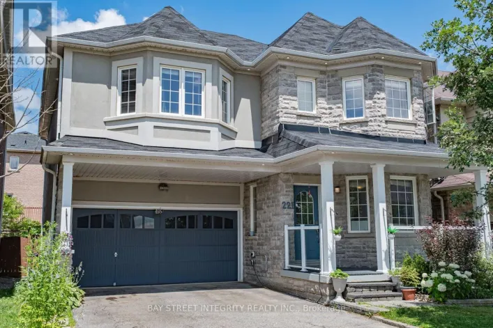 221 WOODSPRING AVENUE, Newmarket