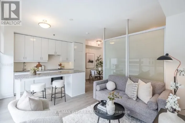 2210 - 426 UNIVERSITY AVENUE, Toronto