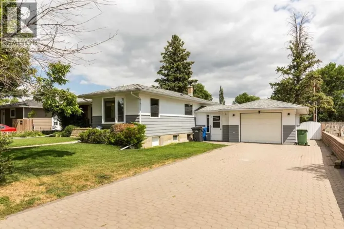 2211 17 Street, Coaldale
