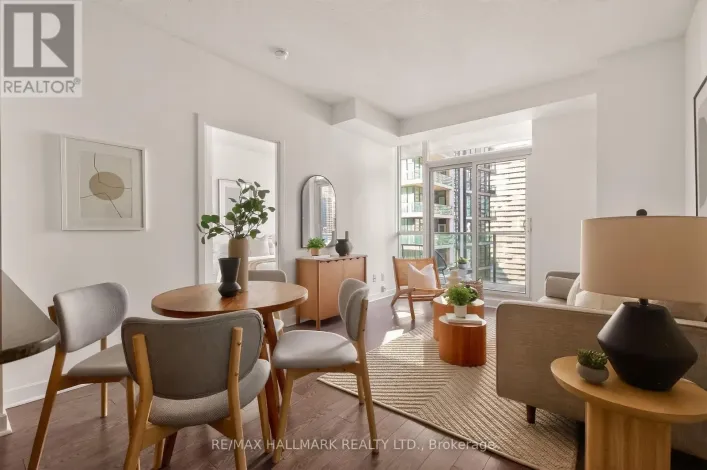 2211 - 18 HARBOUR STREET, Toronto