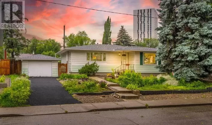 2211 Halifax Crescent NW, Calgary