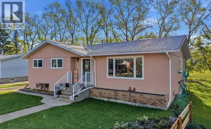 2211 Westview Crescent, Bowden