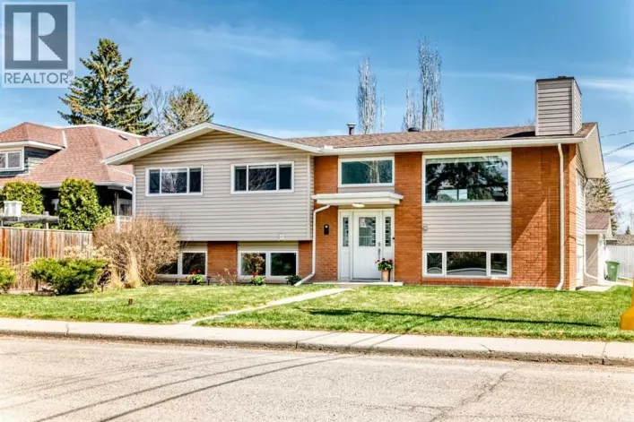 2212 4 Street NE, Calgary