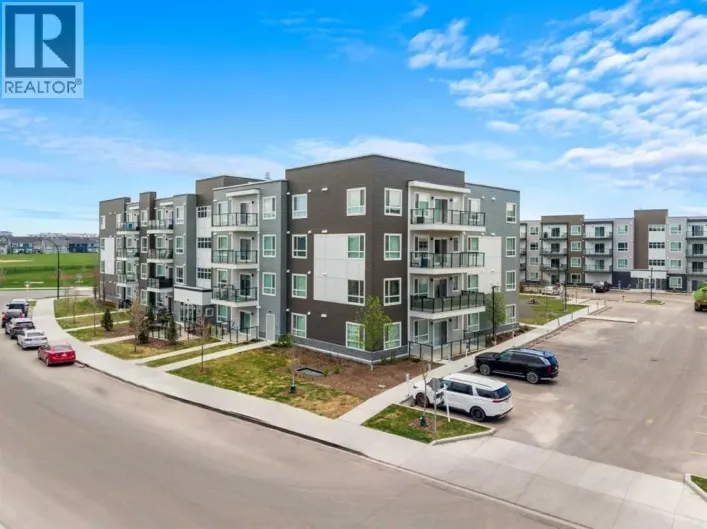 2213, 33 Carringham Gate NW, Calgary
