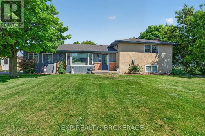 2214 HIGHWAY 96, Frontenac Islands