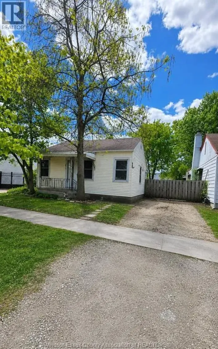 2215 FOREST AVENUE, Windsor