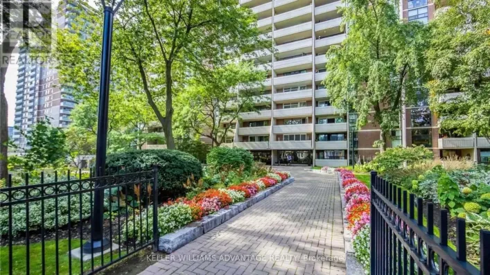 2216 - 40 HOMEWOOD AVENUE, Toronto