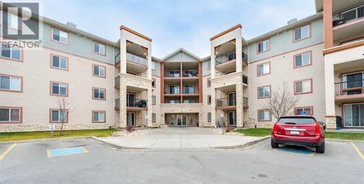 2218, 505 Railway Street W, Cochrane