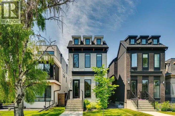 2219 32 Street SW, Calgary