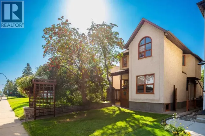 2219 Westmount Road NW, Calgary