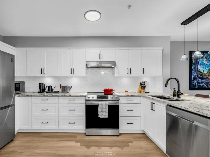 222 10866 CITY PARKWAY WAY, Surrey