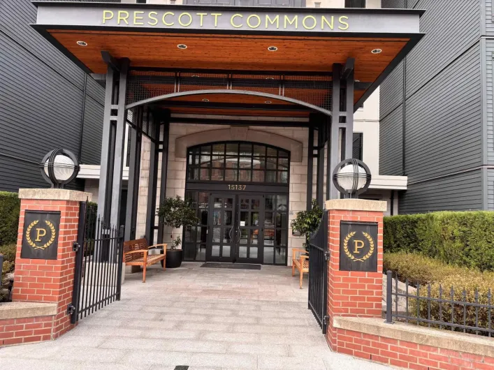 222 15137 33 AVENUE, Surrey