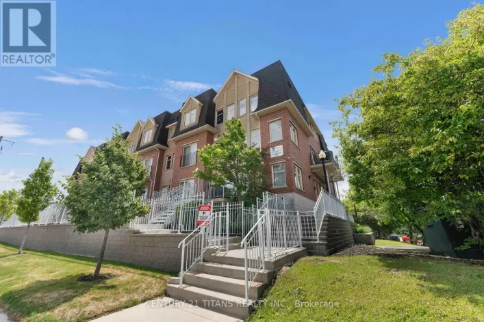 Row / Townhouse for sale: 222 - 1837 EGLINTON AVENUE E, Toronto