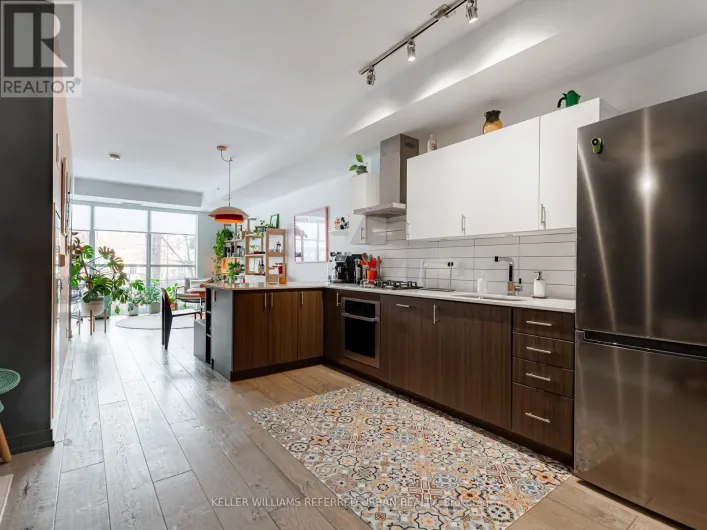 222 - 38 HOWARD PARK AVENUE, Toronto