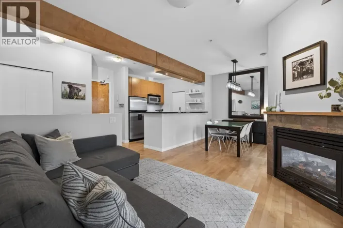 222 560 RAVEN WOODS DRIVE, North Vancouver